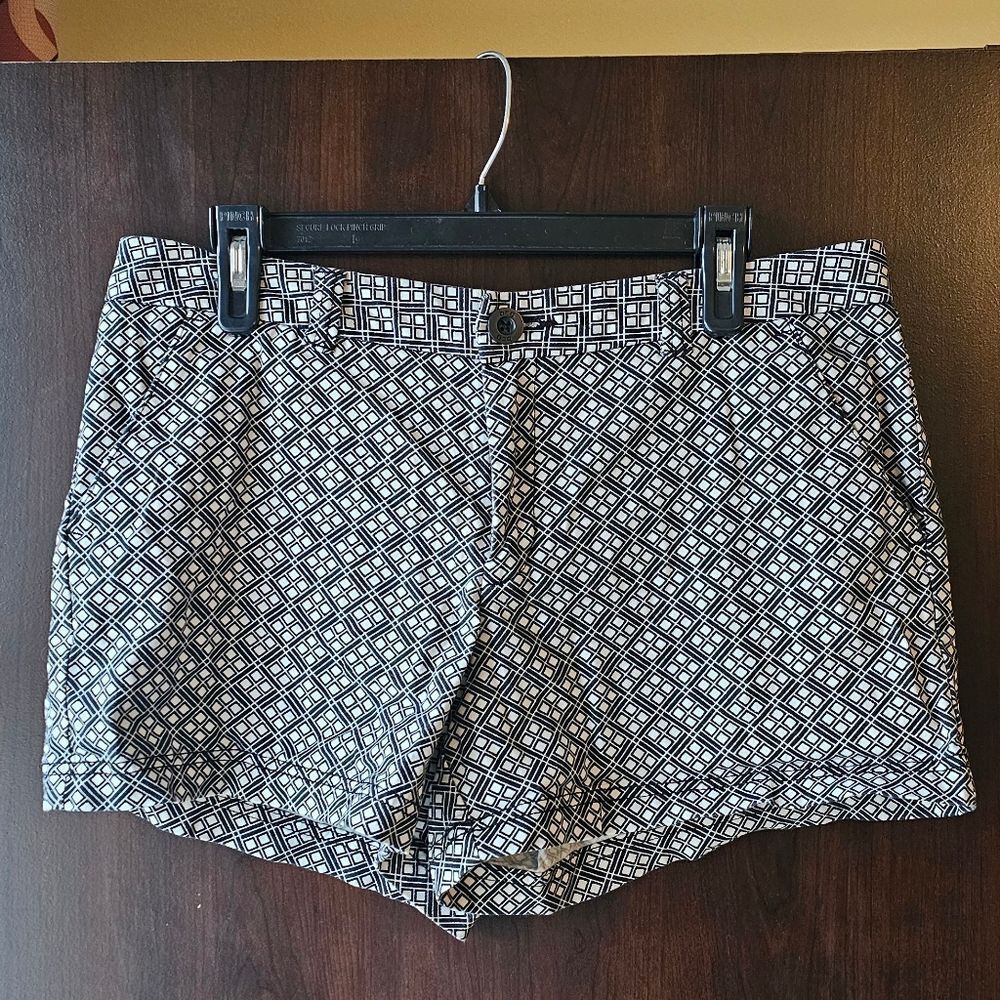 BCG Black and White Patterned Women's Shorts Size 12